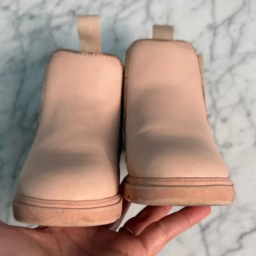 Native Kensington Water Resistant Chelsea Boots Treklite Sz 10 Pink